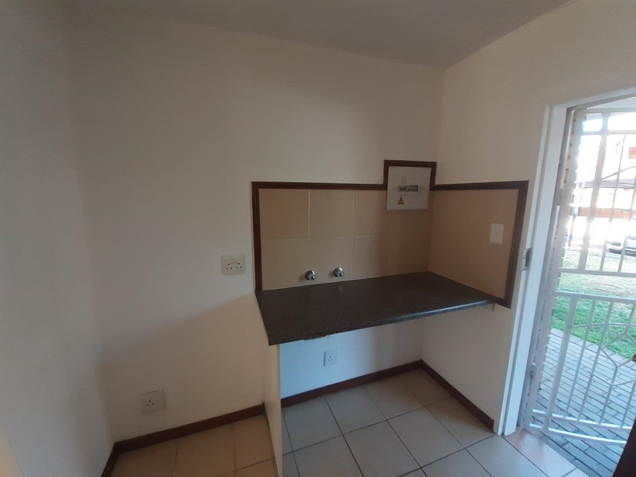 2 Bedroom Property for Sale in Noordwyk Gauteng