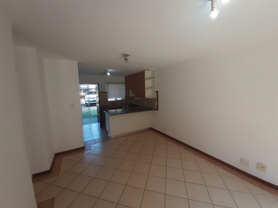 2 Bedroom Property for Sale in Noordwyk Gauteng