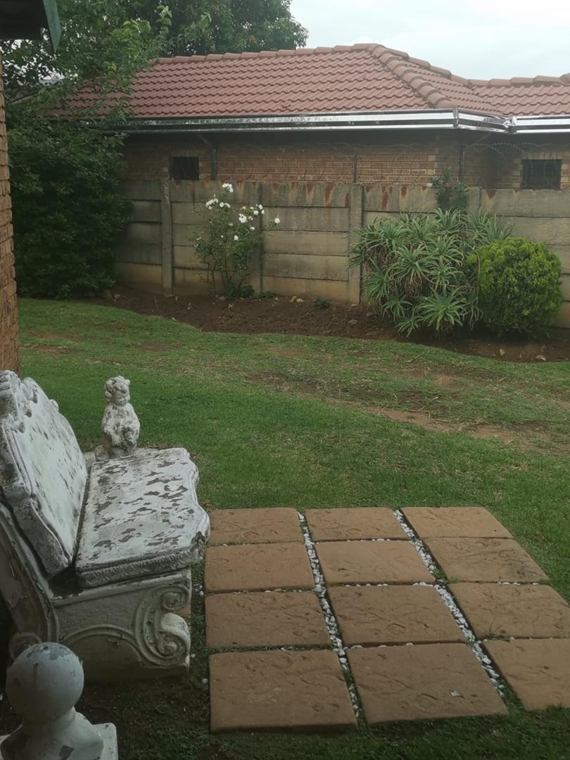 4 Bedroom Property for Sale in Dalpark Gauteng