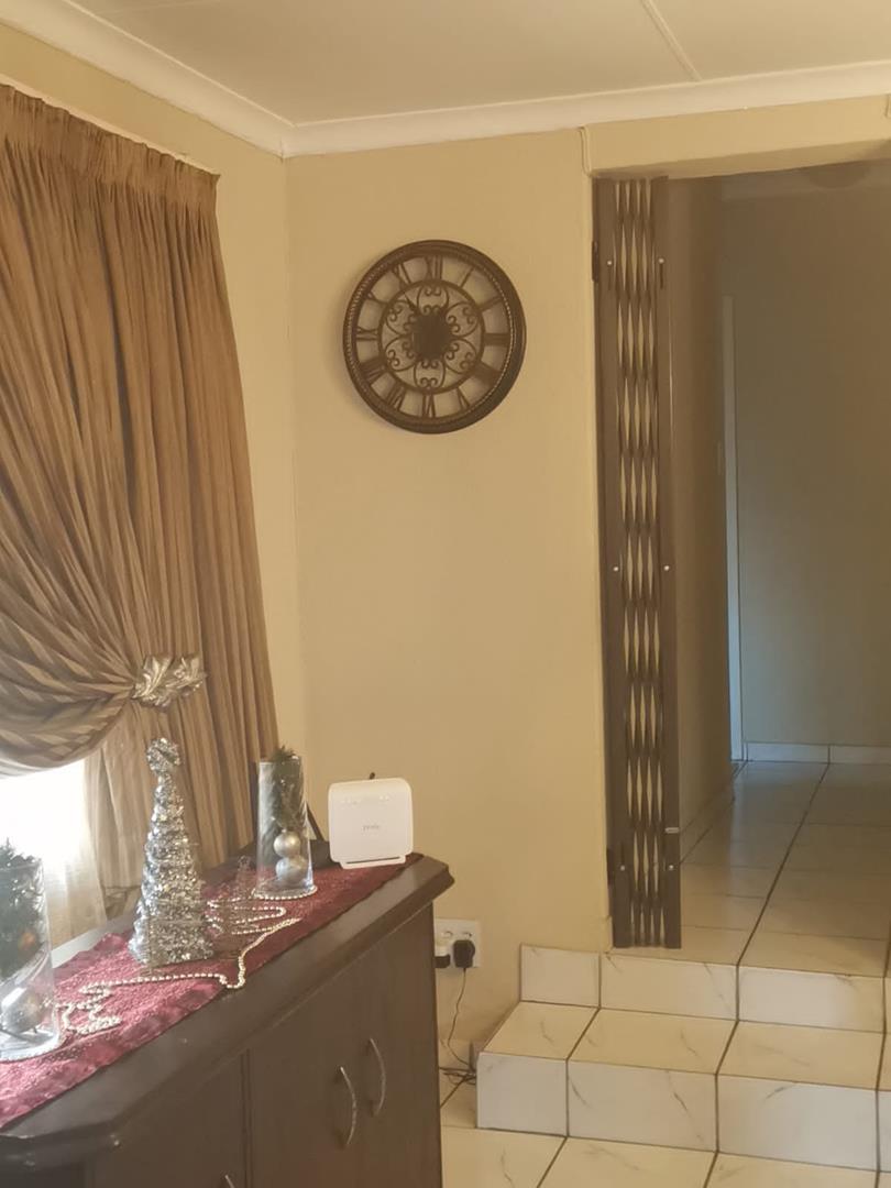 4 Bedroom Property for Sale in Dalpark Gauteng