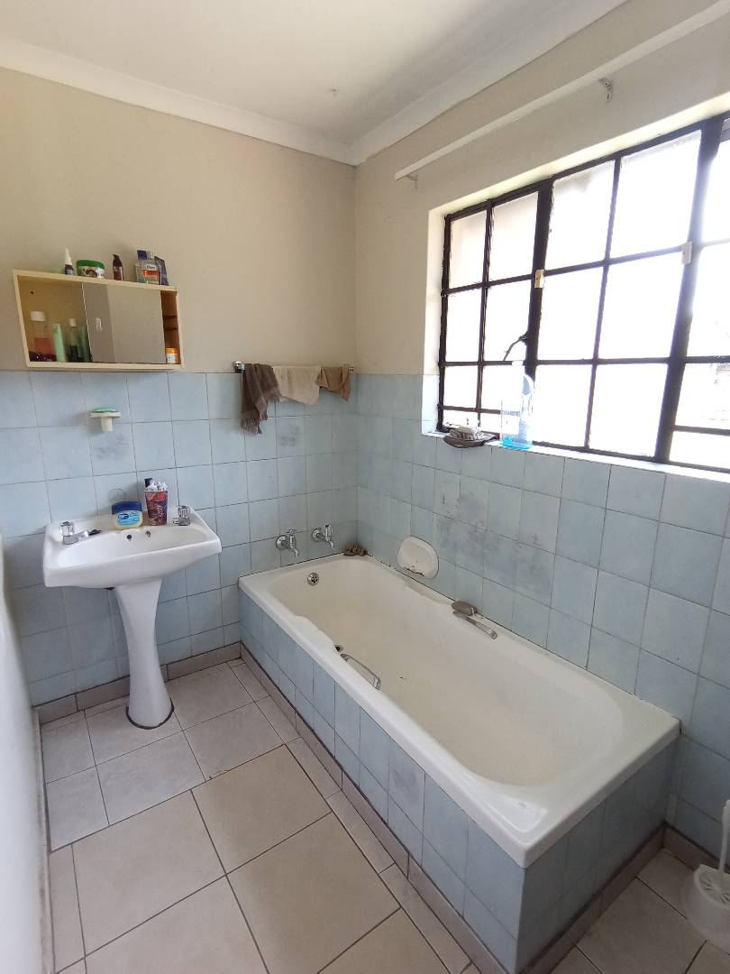 To Let 3 Bedroom Property for Rent in Terenure Gauteng