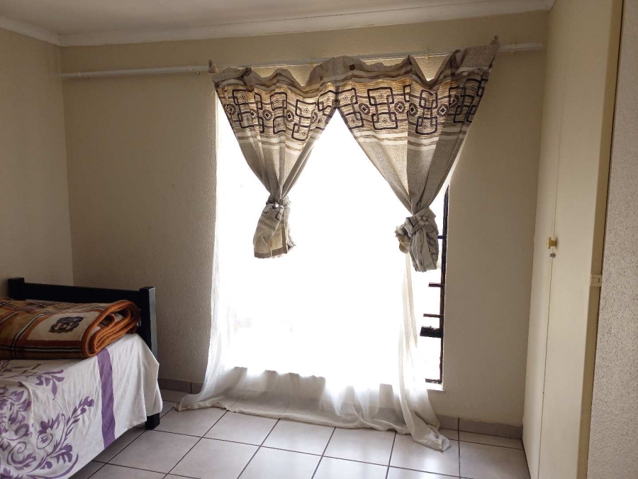 To Let 3 Bedroom Property for Rent in Terenure Gauteng