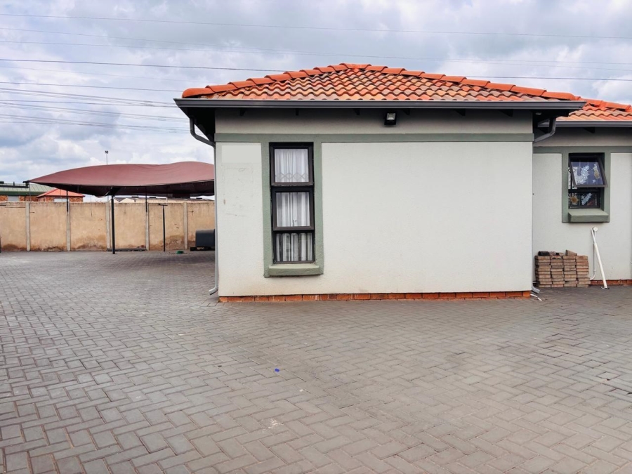 To Let 3 Bedroom Property for Rent in Leopard