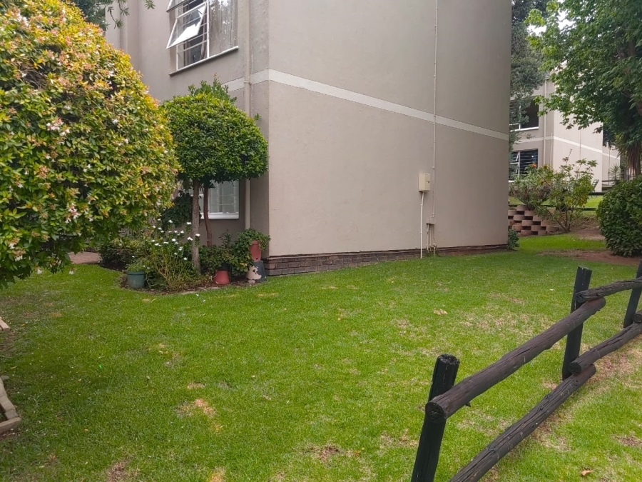 To Let 2 Bedroom Property for Rent in Bedfordview Gauteng