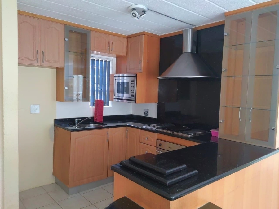 To Let 2 Bedroom Property for Rent in Bedfordview Gauteng