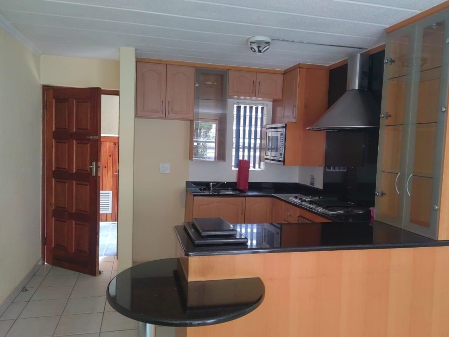 To Let 2 Bedroom Property for Rent in Bedfordview Gauteng