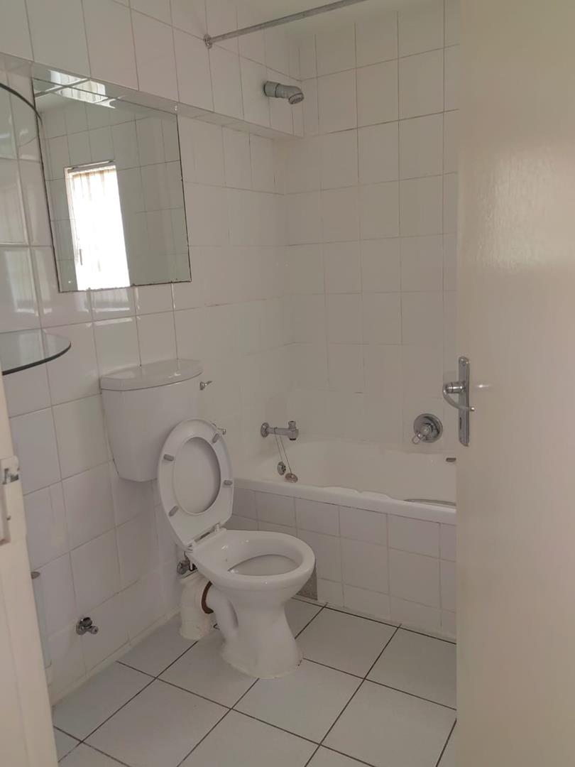 To Let 2 Bedroom Property for Rent in Bedfordview Gauteng