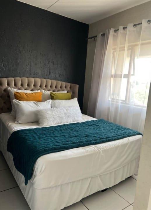 To Let 2 Bedroom Property for Rent in Paulshof Gauteng