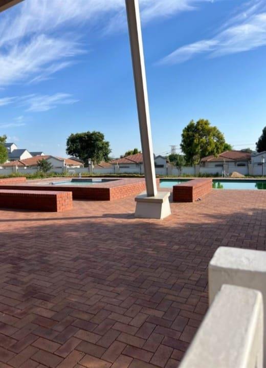 To Let 2 Bedroom Property for Rent in Paulshof Gauteng