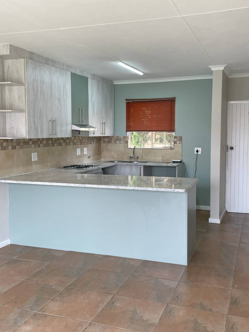 To Let 2 Bedroom Property for Rent in Garsfontein Gauteng