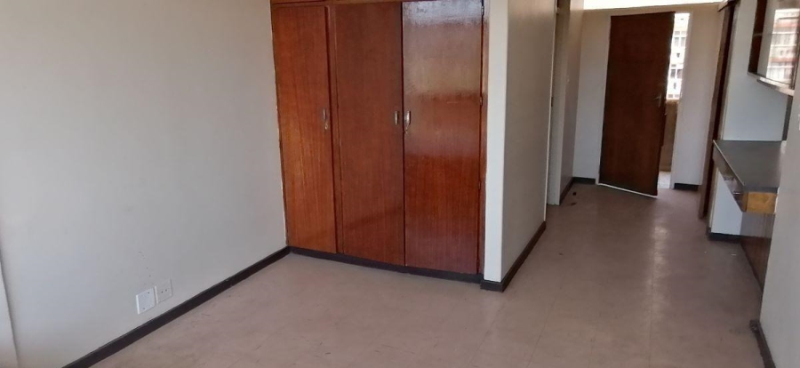 1 Bedroom Property for Sale in Sunnyside Gauteng