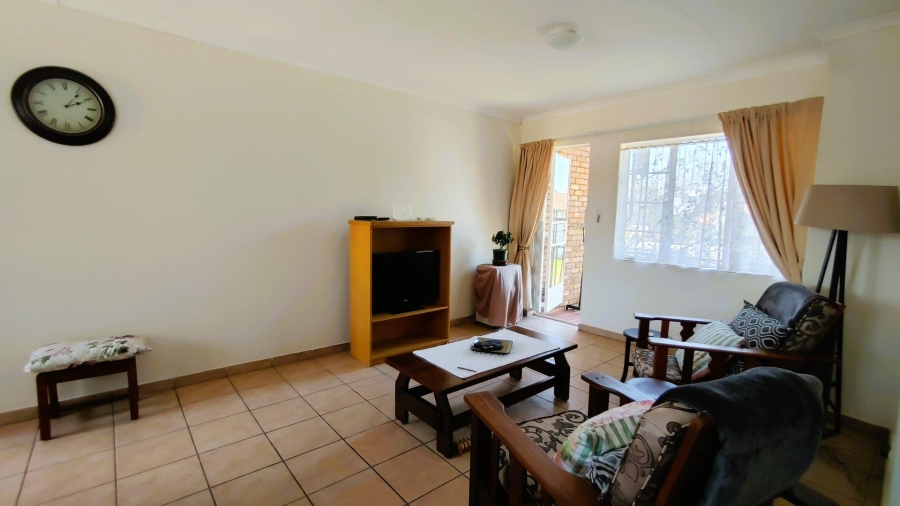 To Let 2 Bedroom Property for Rent in Rietvalleirand Gauteng