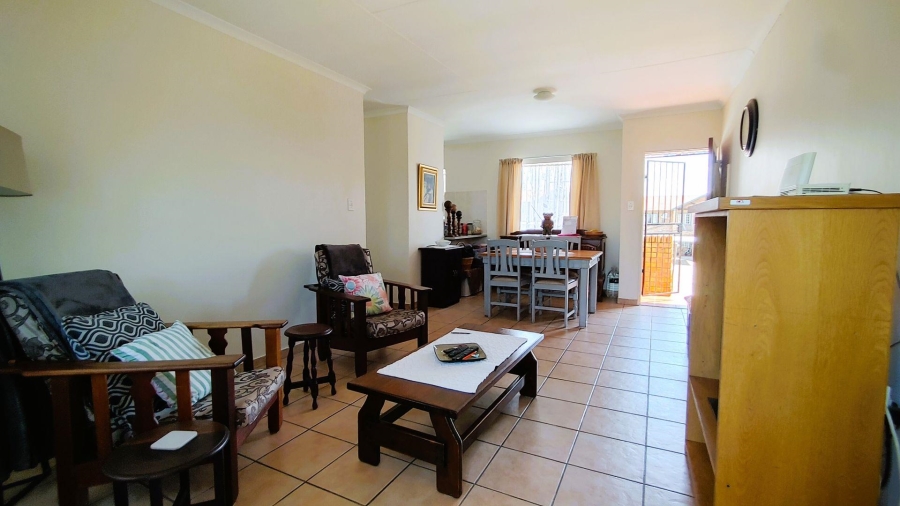 To Let 2 Bedroom Property for Rent in Rietvalleirand Gauteng