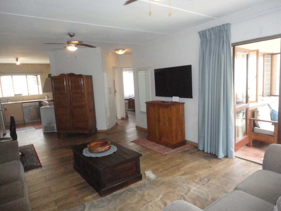 2 Bedroom Property for Sale in Magaliessig Gauteng