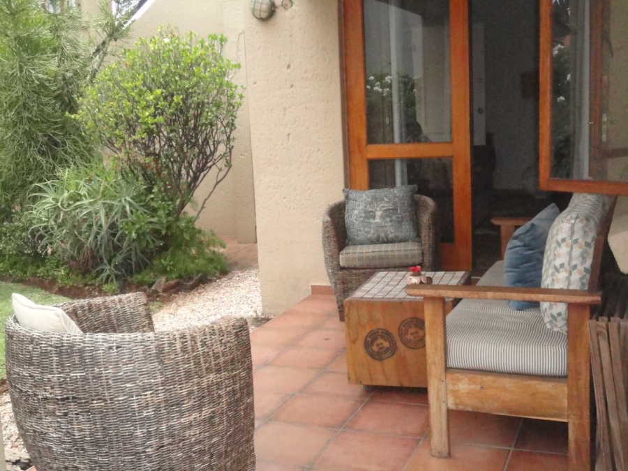 2 Bedroom Property for Sale in Magaliessig Gauteng