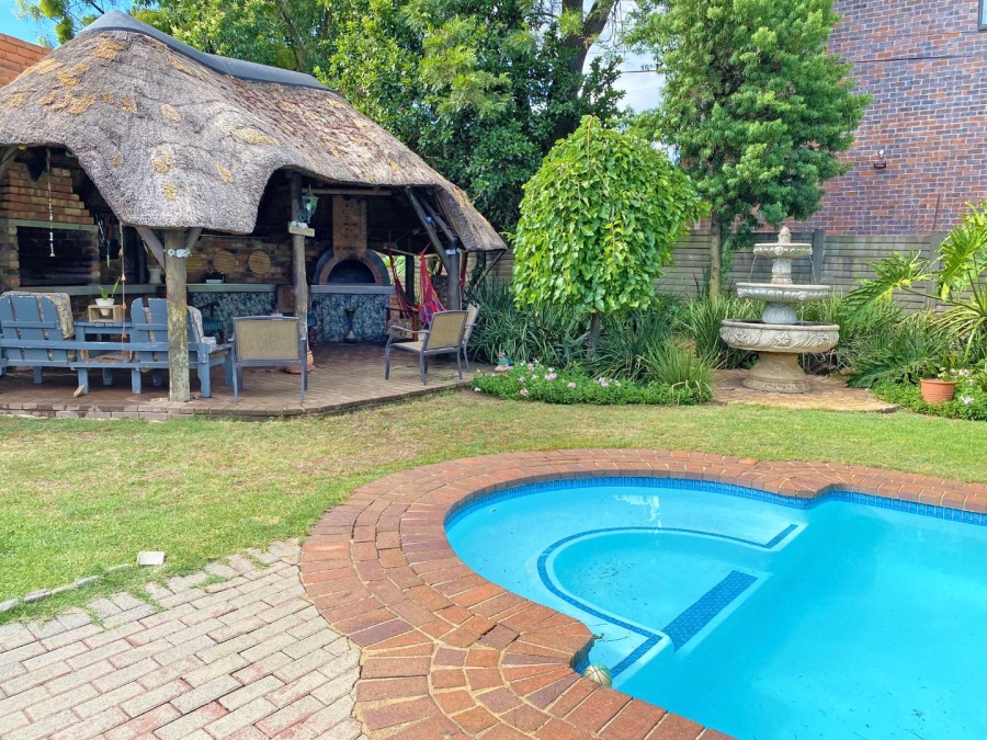 3 Bedroom Property for Sale in Brackenhurst Gauteng