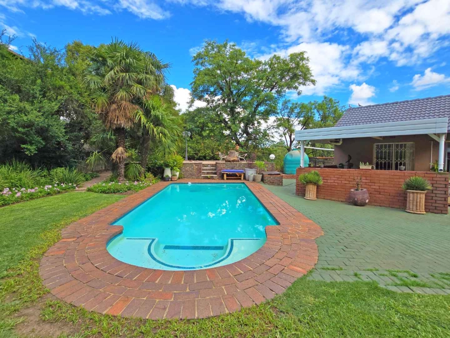 3 Bedroom Property for Sale in Brackenhurst Gauteng