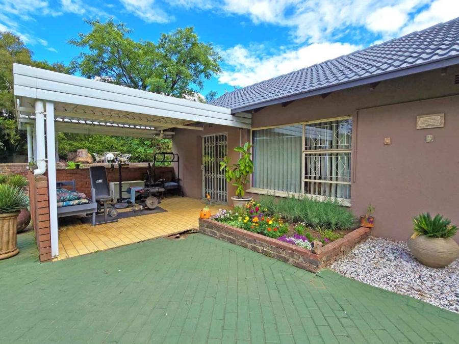 3 Bedroom Property for Sale in Brackenhurst Gauteng