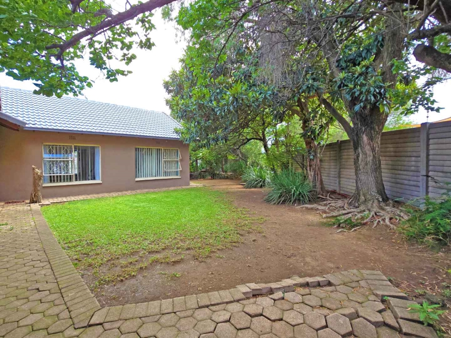 3 Bedroom Property for Sale in Brackenhurst Gauteng