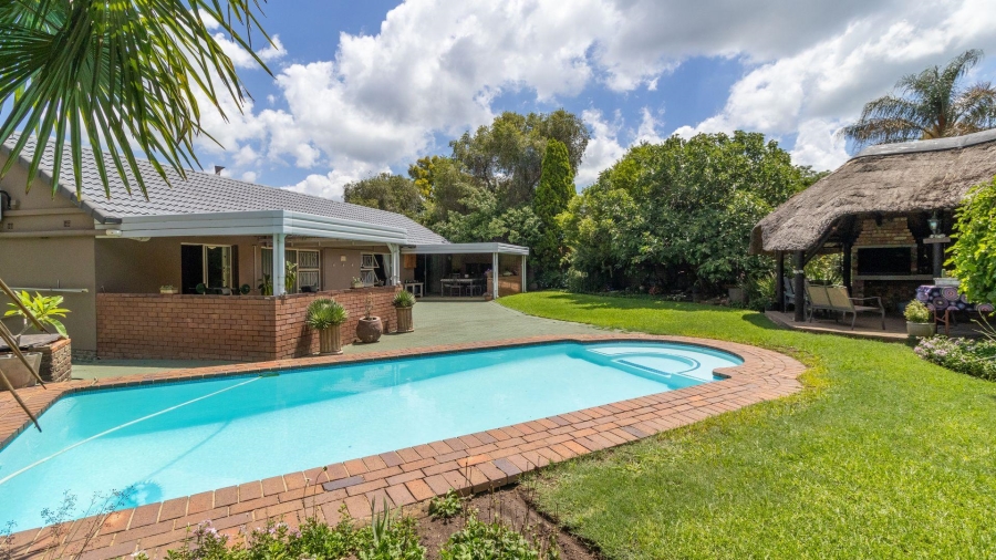 3 Bedroom Property for Sale in Brackenhurst Gauteng