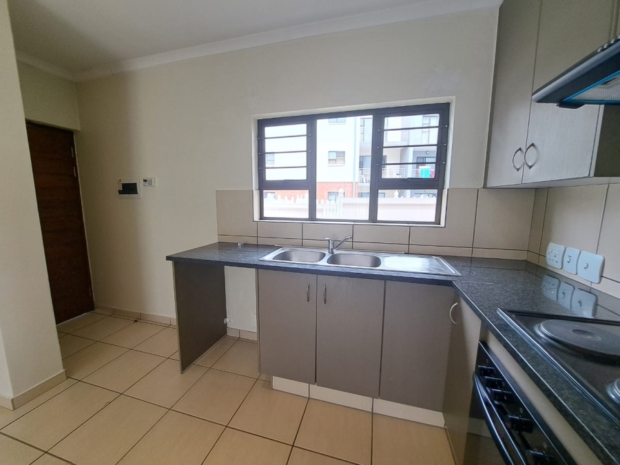 To Let 2 Bedroom Property for Rent in Barbeque Downs Gauteng