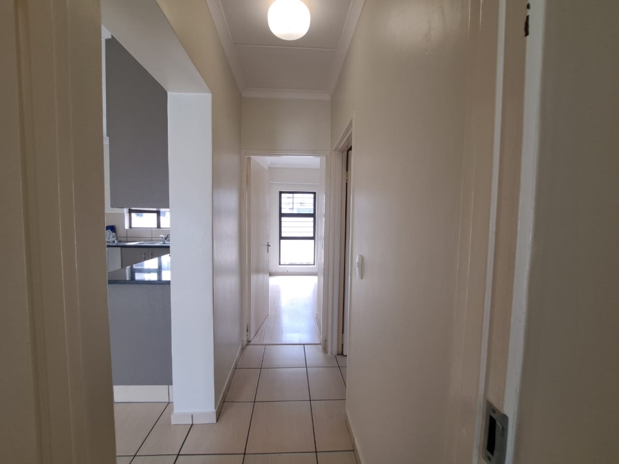 To Let 2 Bedroom Property for Rent in Barbeque Downs Gauteng