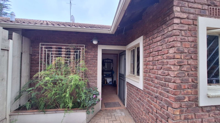 To Let 3 Bedroom Property for Rent in Ferndale Gauteng