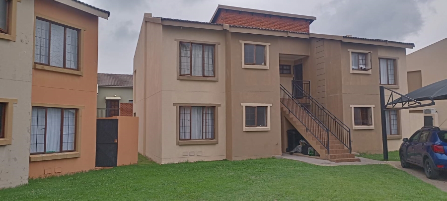 2 Bedroom Property for Sale in Montana Tuine Gauteng