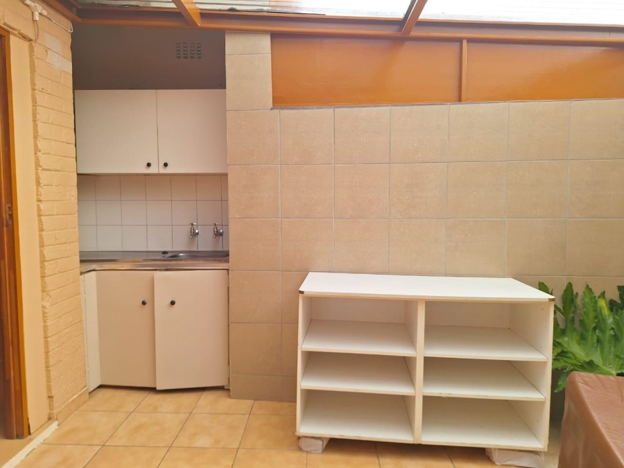 To Let 0 Bedroom Property for Rent in Discovery Gauteng