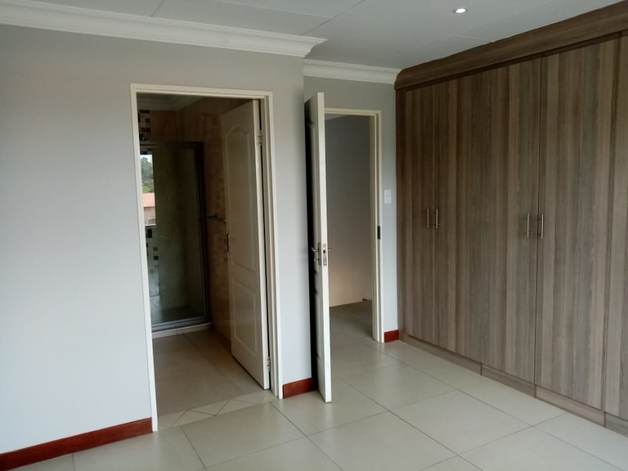 To Let 3 Bedroom Property for Rent in Ferndale Gauteng