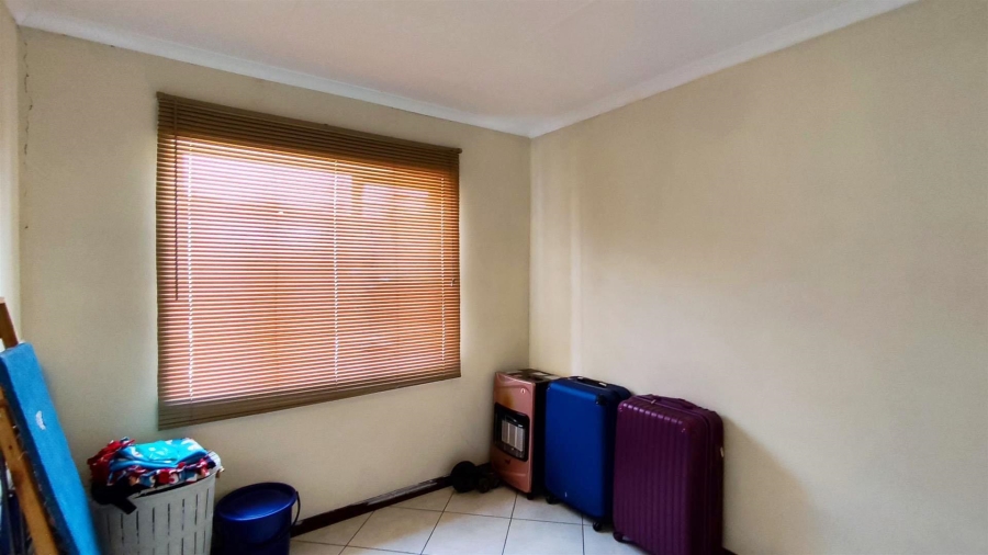 2 Bedroom Property for Sale in Rynfield A H Gauteng