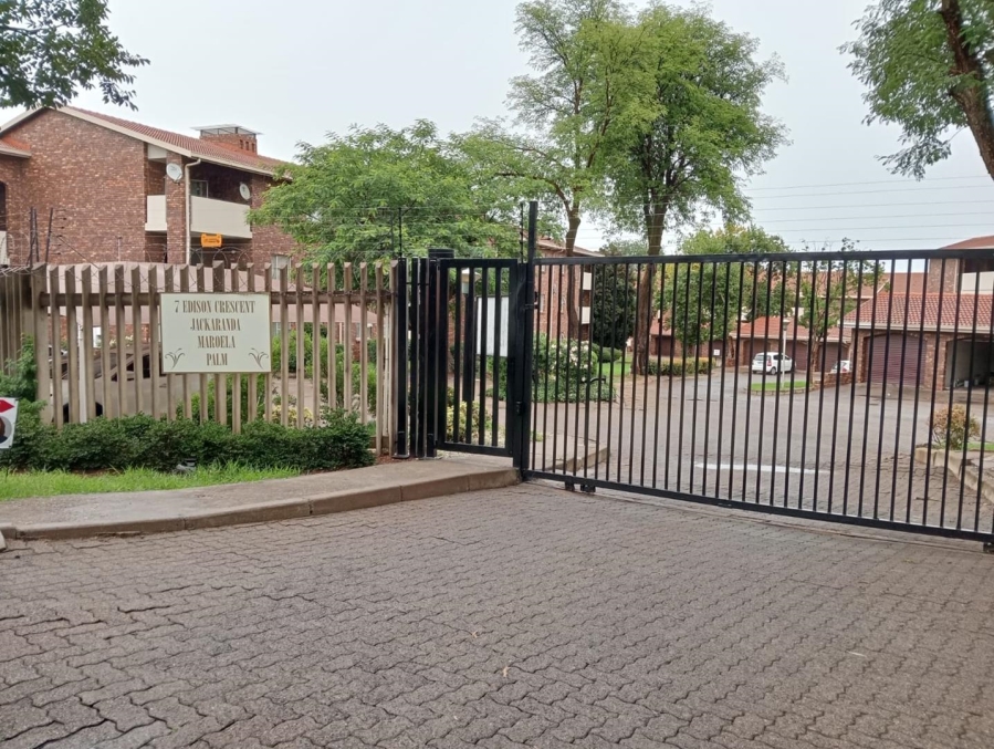 3 Bedroom Property for Sale in Sunninghill Gauteng