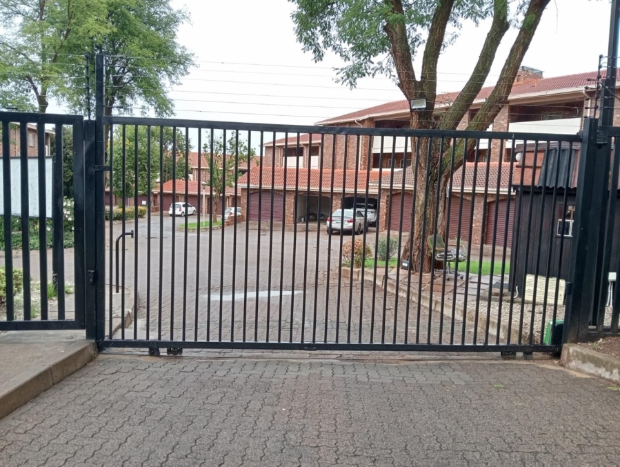 3 Bedroom Property for Sale in Sunninghill Gauteng