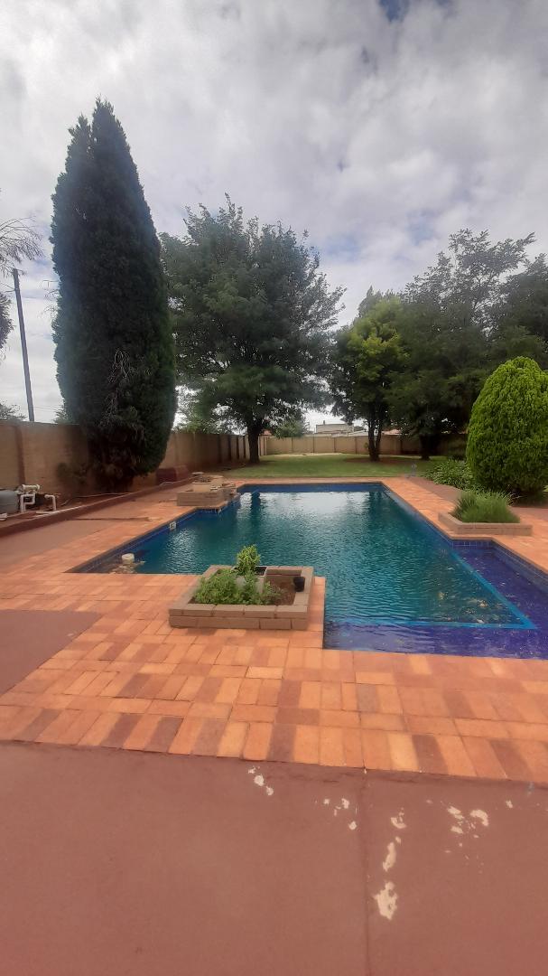 4 Bedroom Property for Sale in Ennerdale Gauteng