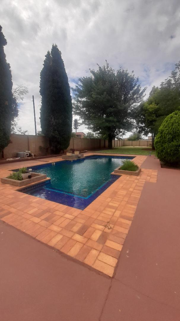 4 Bedroom Property for Sale in Ennerdale Gauteng