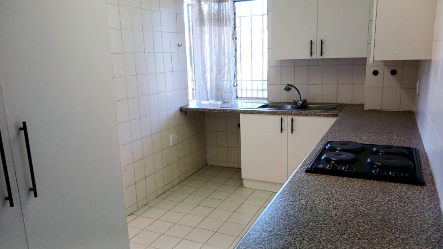 2 Bedroom Property for Sale in Sonneglans Gauteng