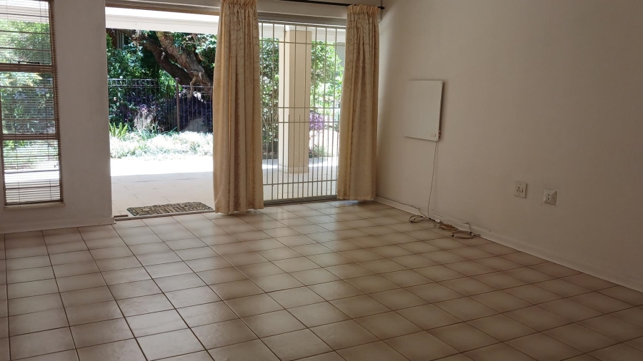 2 Bedroom Property for Sale in Sonneglans Gauteng