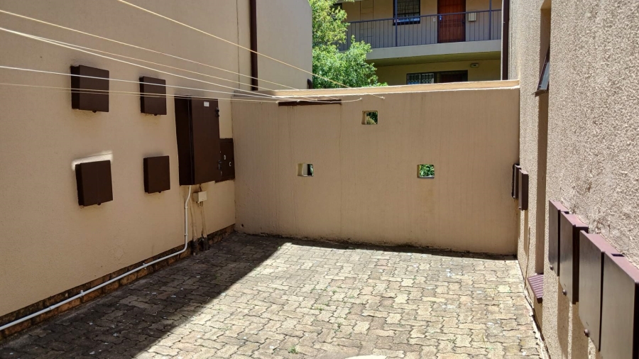 2 Bedroom Property for Sale in Sonneglans Gauteng