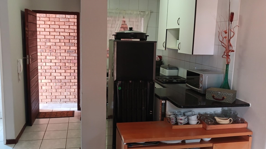 1 Bedroom Property for Sale in Linden Gauteng