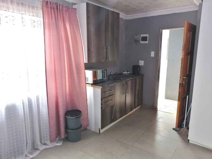 4 Bedroom Property for Sale in Tsakane Gauteng