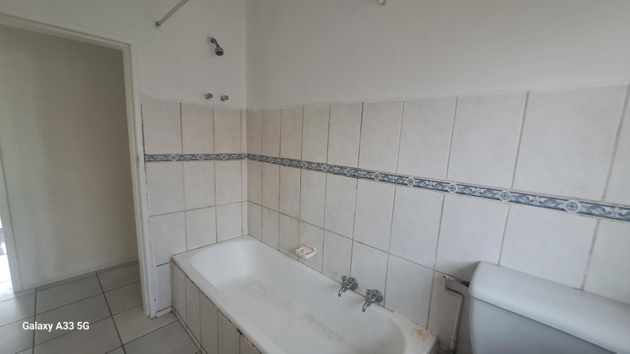 To Let 3 Bedroom Property for Rent in Buccleuch Gauteng