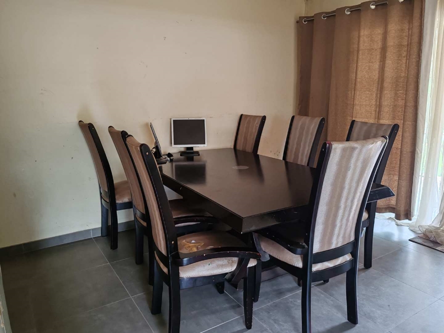 To Let 5 Bedroom Property for Rent in Lombardy East Gauteng