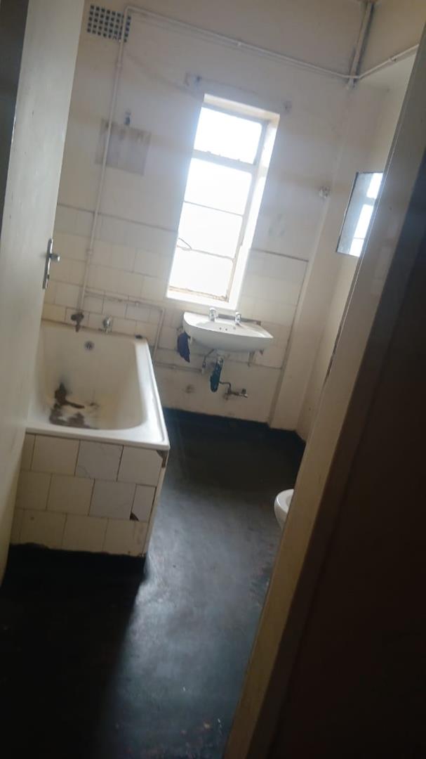 To Let 2 Bedroom Property for Rent in Rosettenville Gauteng