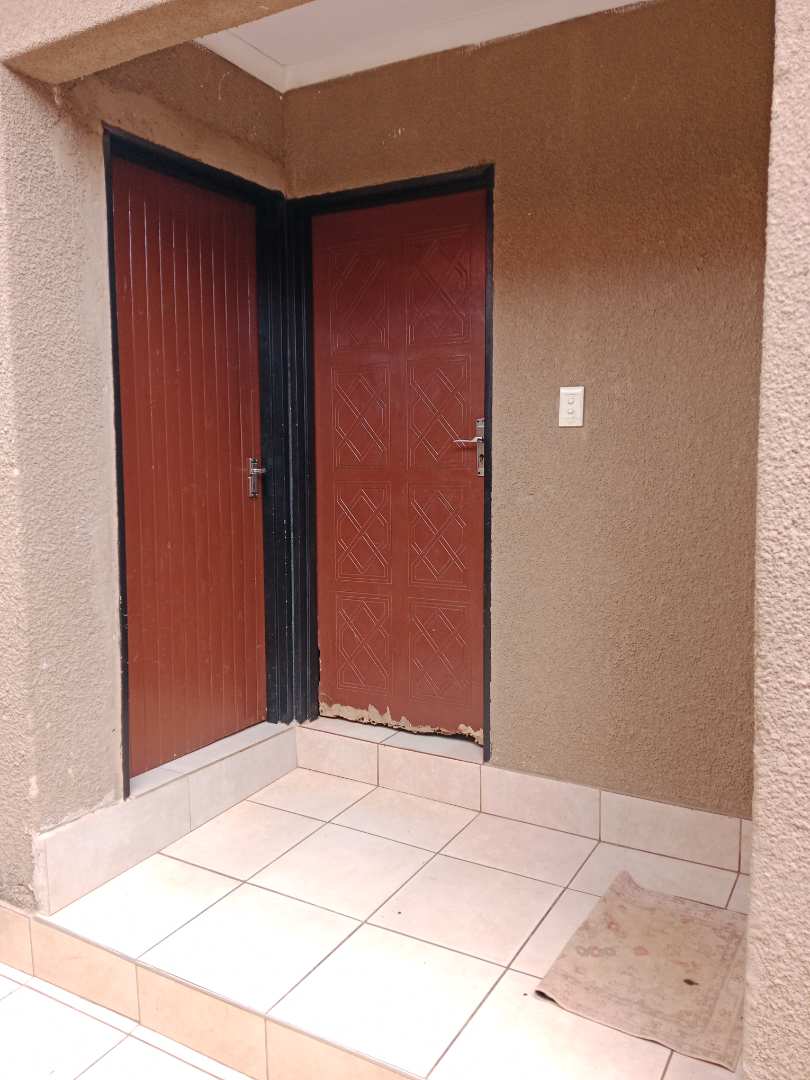 5 Bedroom Property for Sale in Doornkop Gauteng