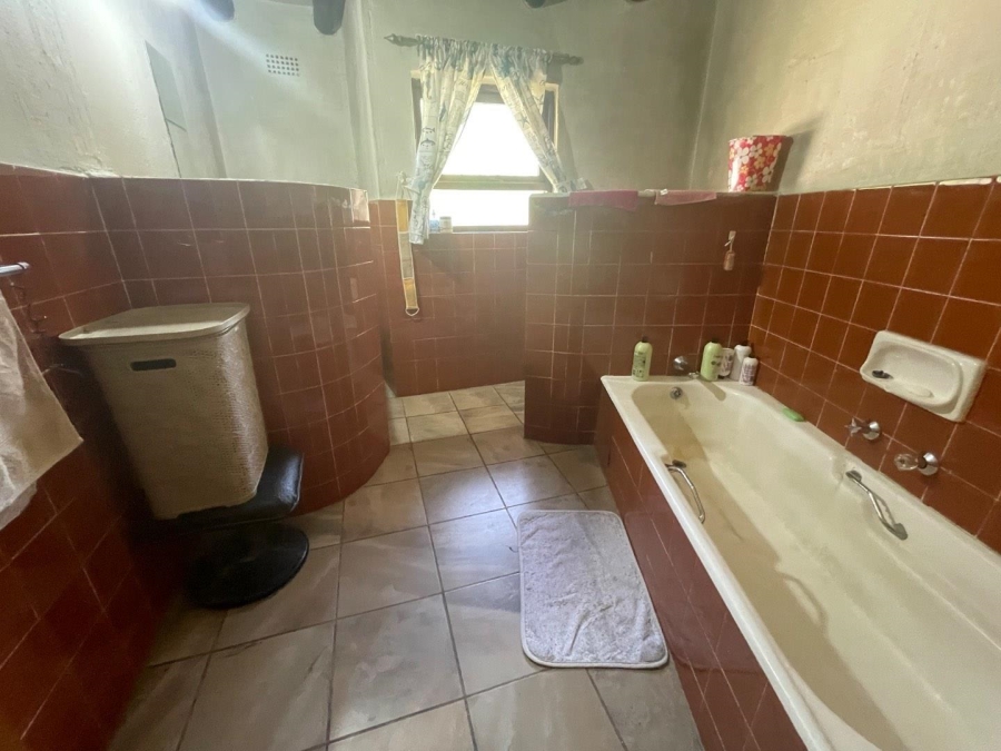 4 Bedroom Property for Sale in Birch Acres Gauteng