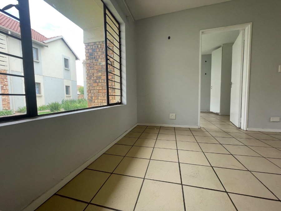 1 Bedroom Property for Sale in Esther Park Gauteng