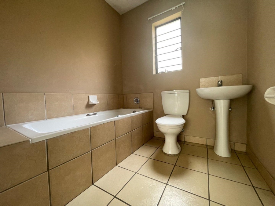 1 Bedroom Property for Sale in Esther Park Gauteng