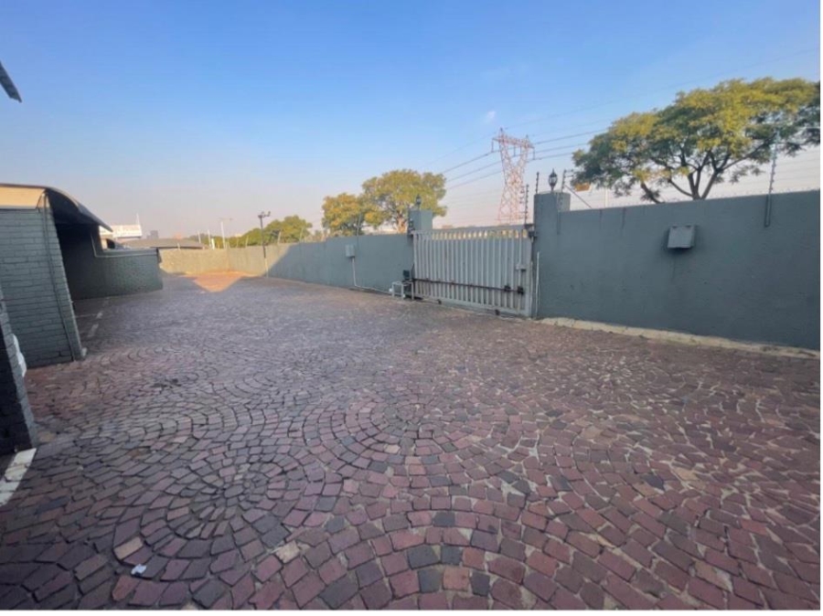 2 Bedroom Property for Sale in Edleen Gauteng