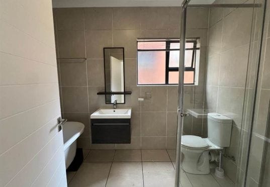 To Let 3 Bedroom Property for Rent in Olivedale Gauteng