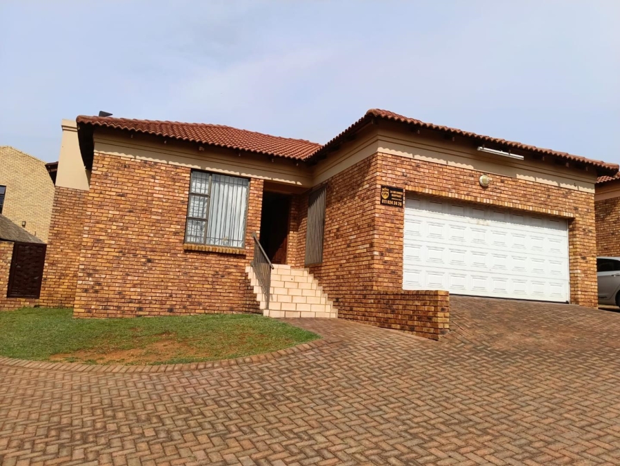 To Let 3 Bedroom Property for Rent in Elandshaven Gauteng